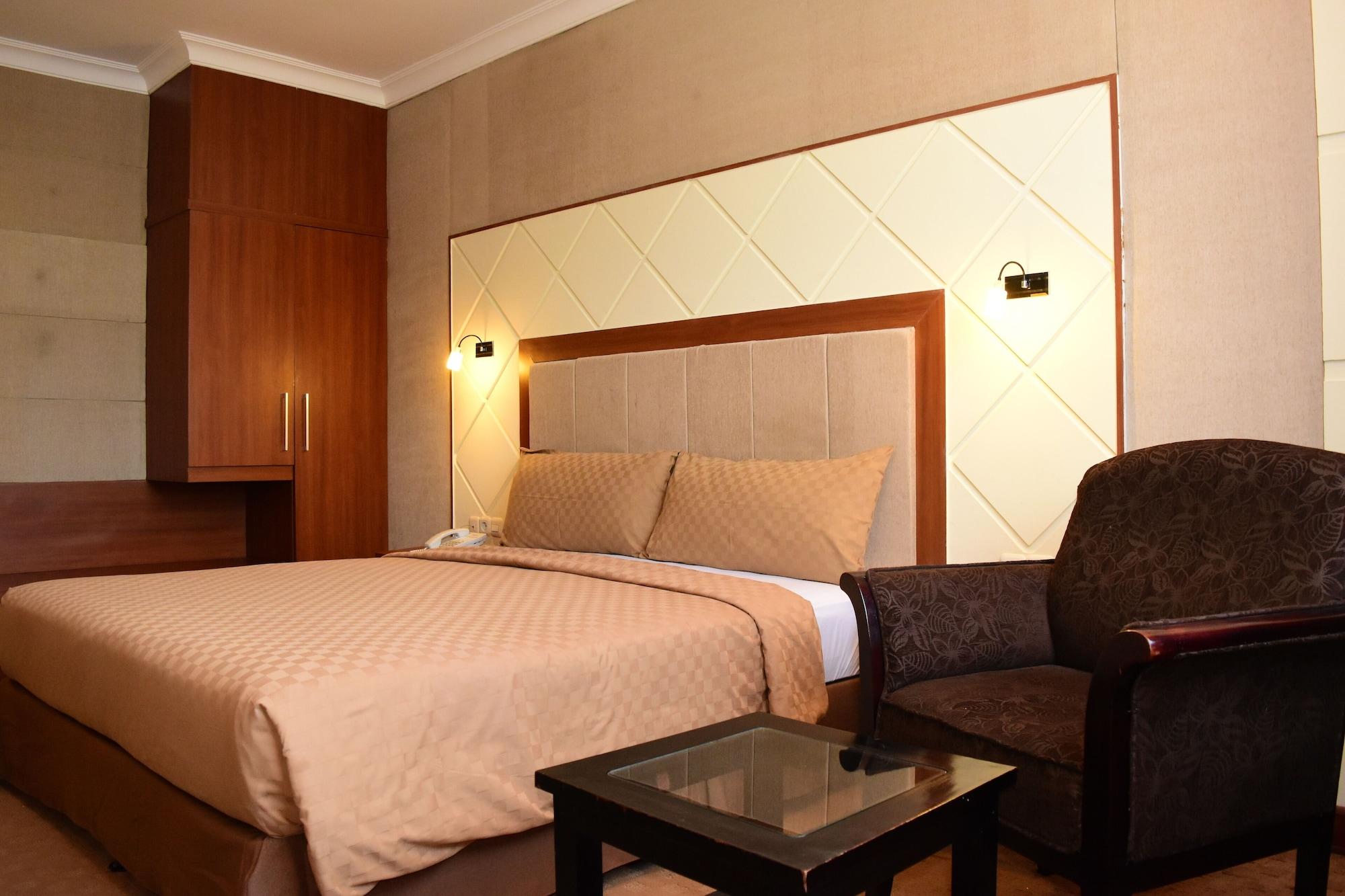 Singgasana Hotel Макасар Экстерьер фото