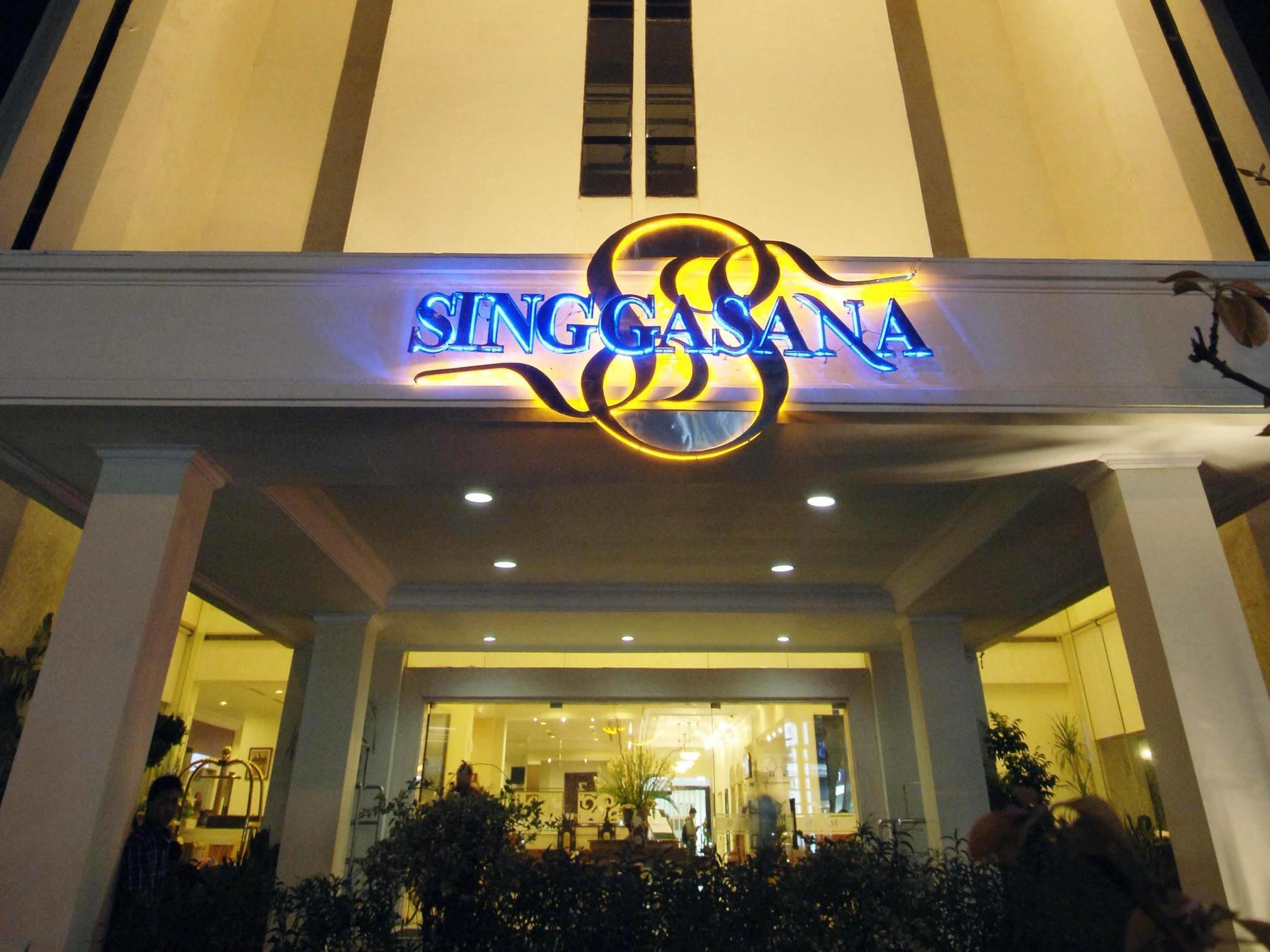 Singgasana Hotel Макасар Экстерьер фото